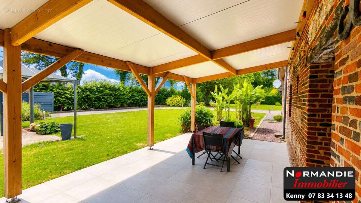 Maison à ALLOUVILLE-BELLEFOSSE