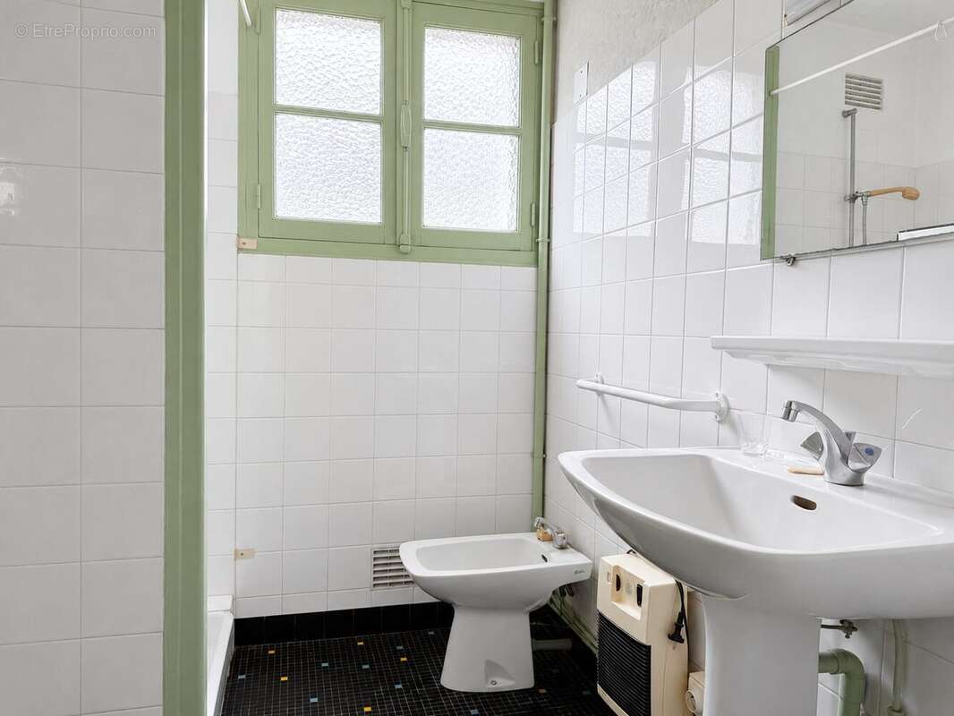 Maison 115 m² à Saint-Meloir-Des-Ondes  - photo 9