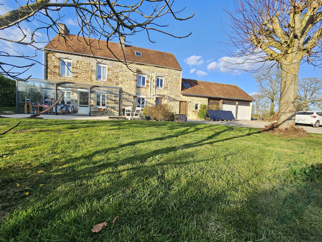 Maison à ATHIS-DE-L'ORNE