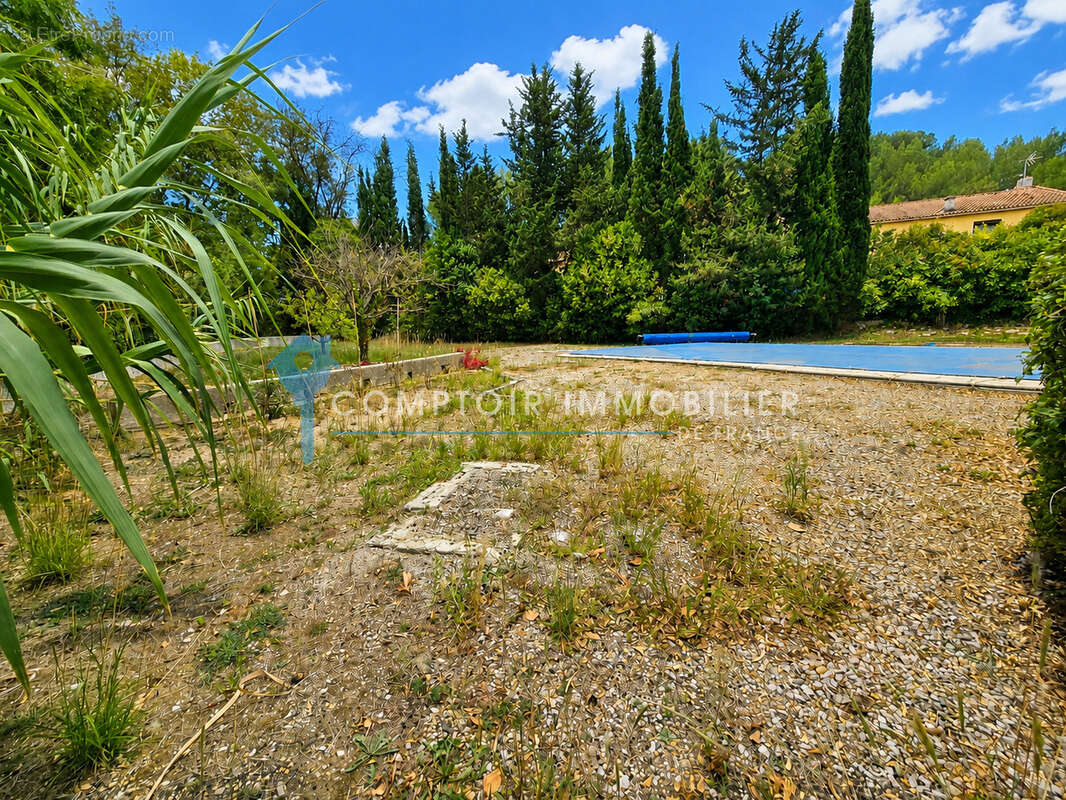 Dépt Hérault (34) - Prades le Lez - À vendre - terrain à bâtir - libre de tout constructeur-890m2- - photo 2