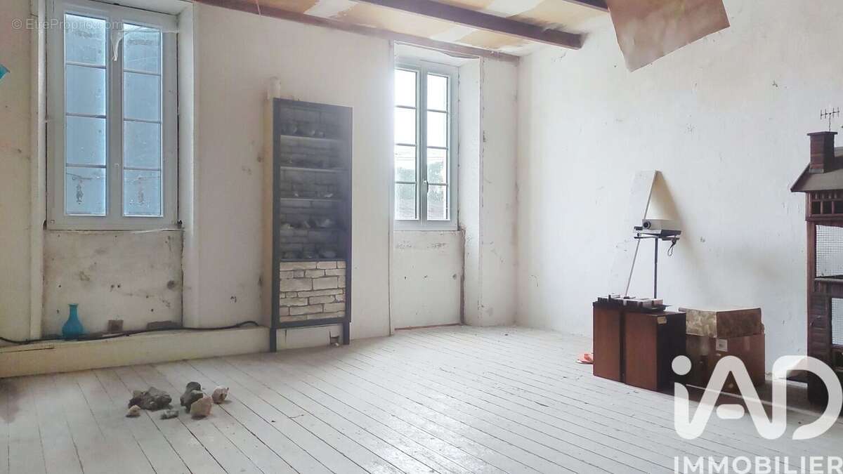 Maison 45 m² à Thaire  - photo 4