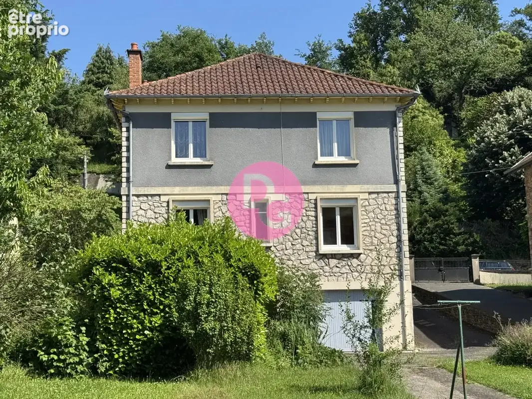 Maison à DECAZEVILLE