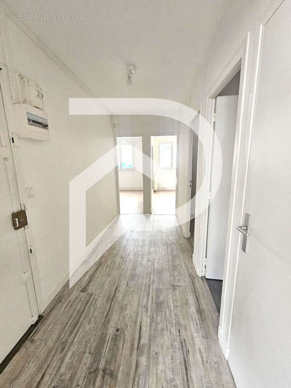 Appartement à SAINT-MAURICE