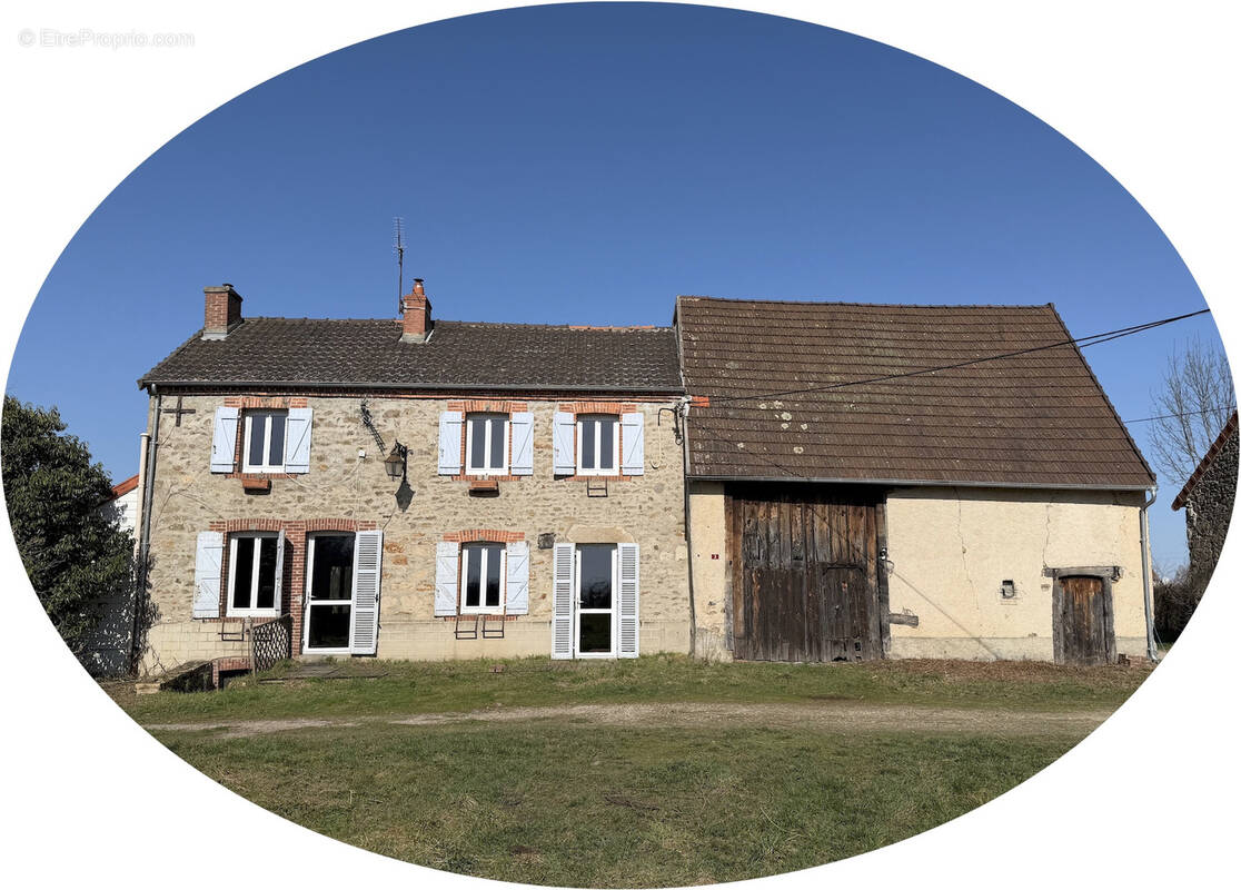 Maison à LA PETITE-MARCHE