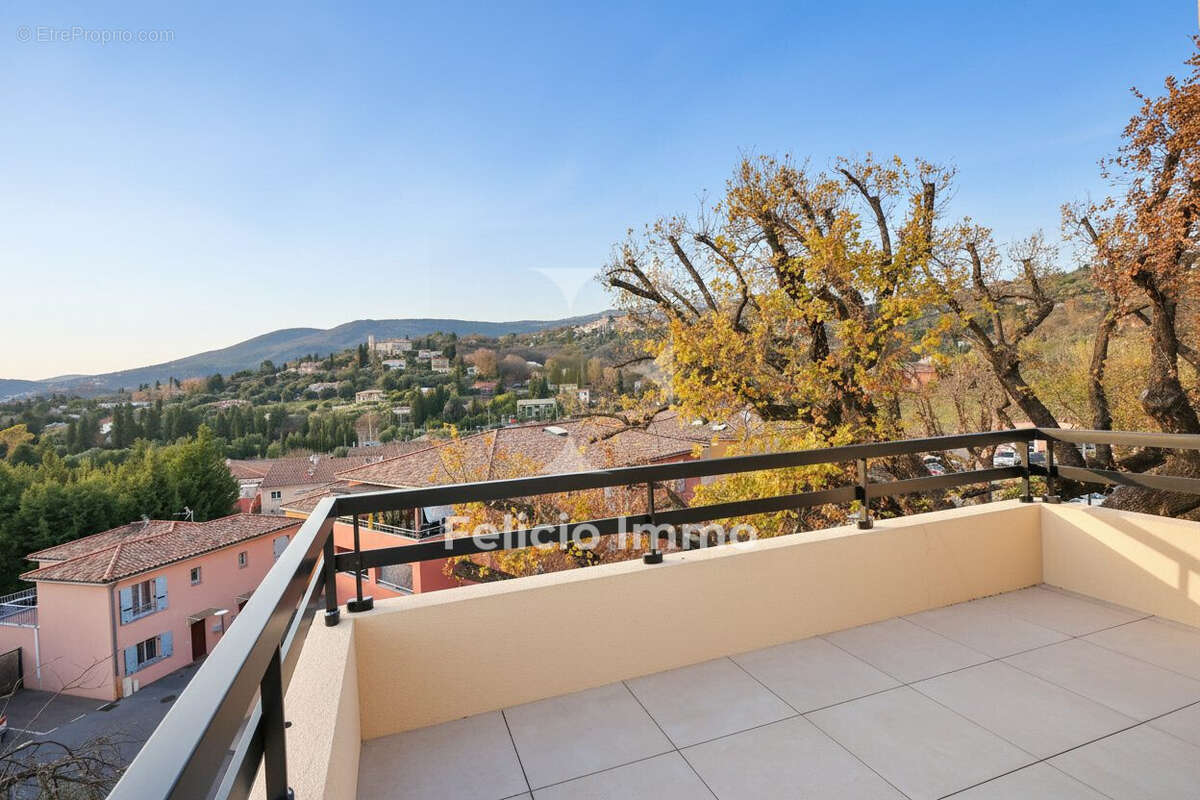 Appartement à OPIO