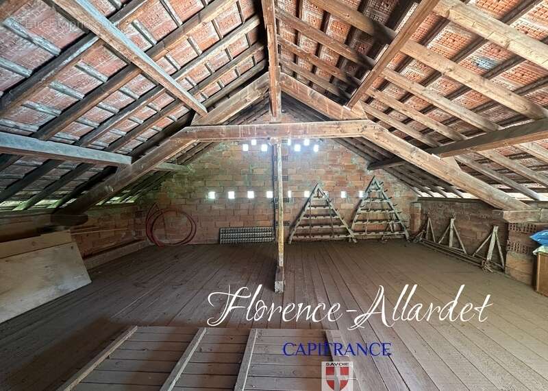 Maison à SAINT-JEOIRE-PRIEURE