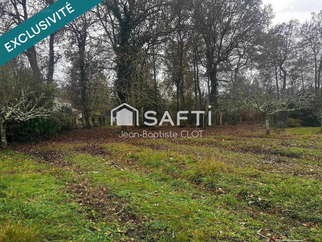 Photo 1 - Terrain à ROAILLAN
