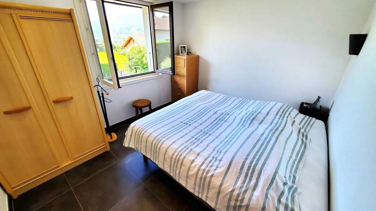 Maison à VETRAZ-MONTHOUX