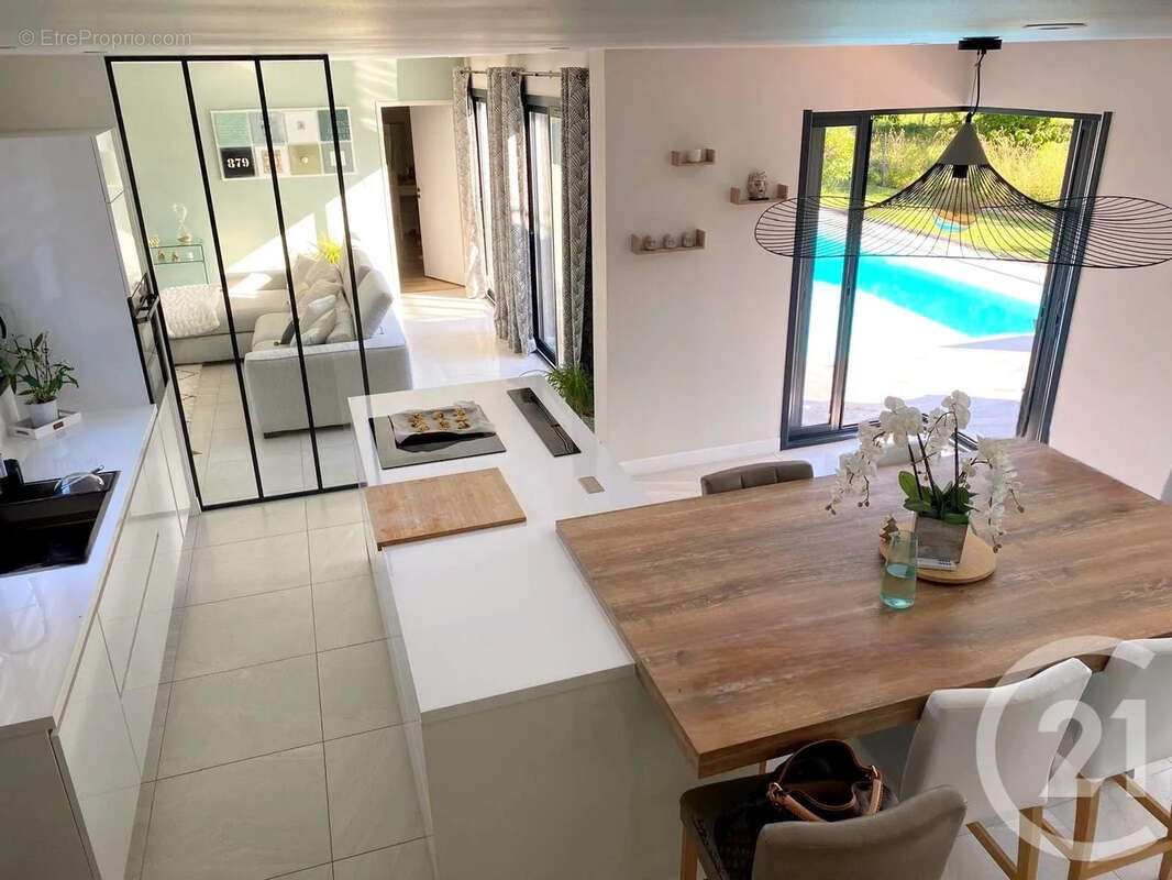 Maison 167 m² à Gaillac  - photo 4