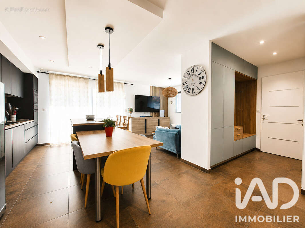 Maison 84 m² à Narbonne  - photo 2