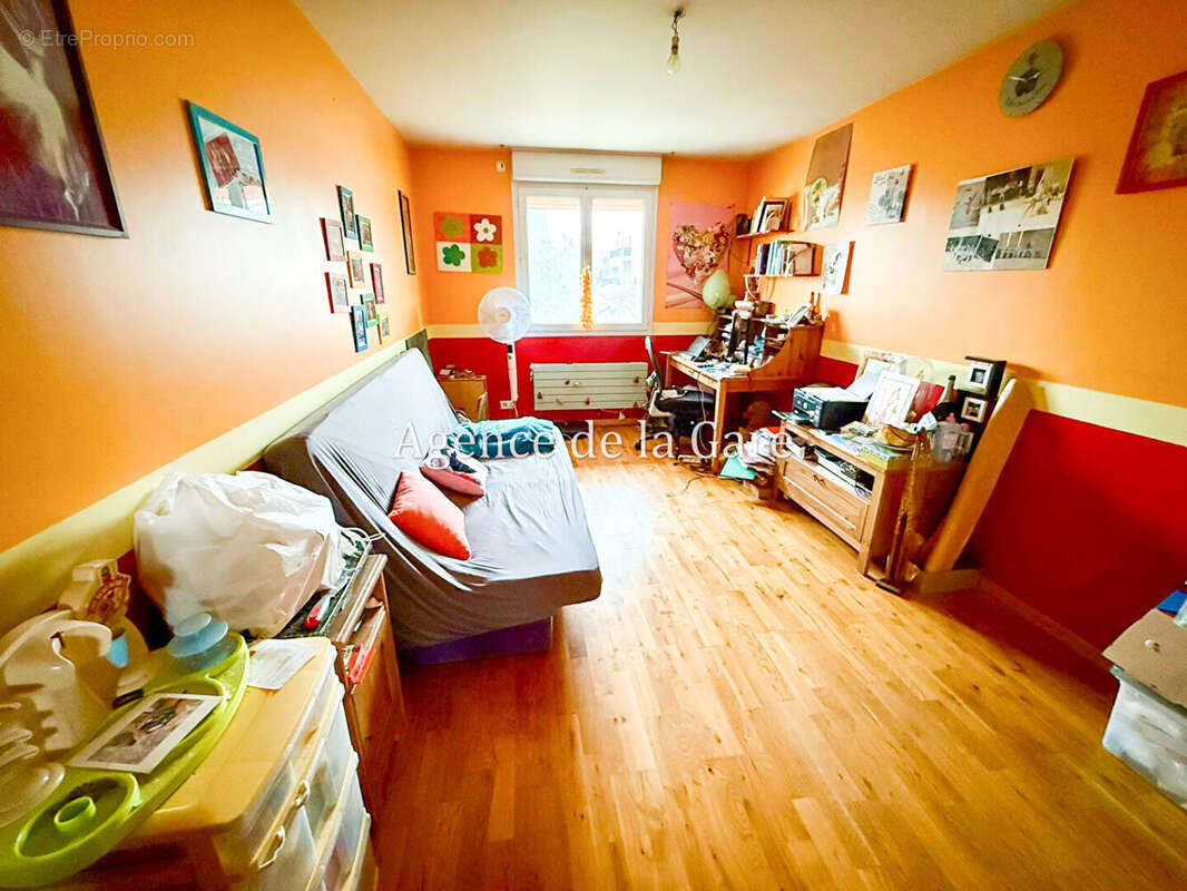 Maison à SARTROUVILLE