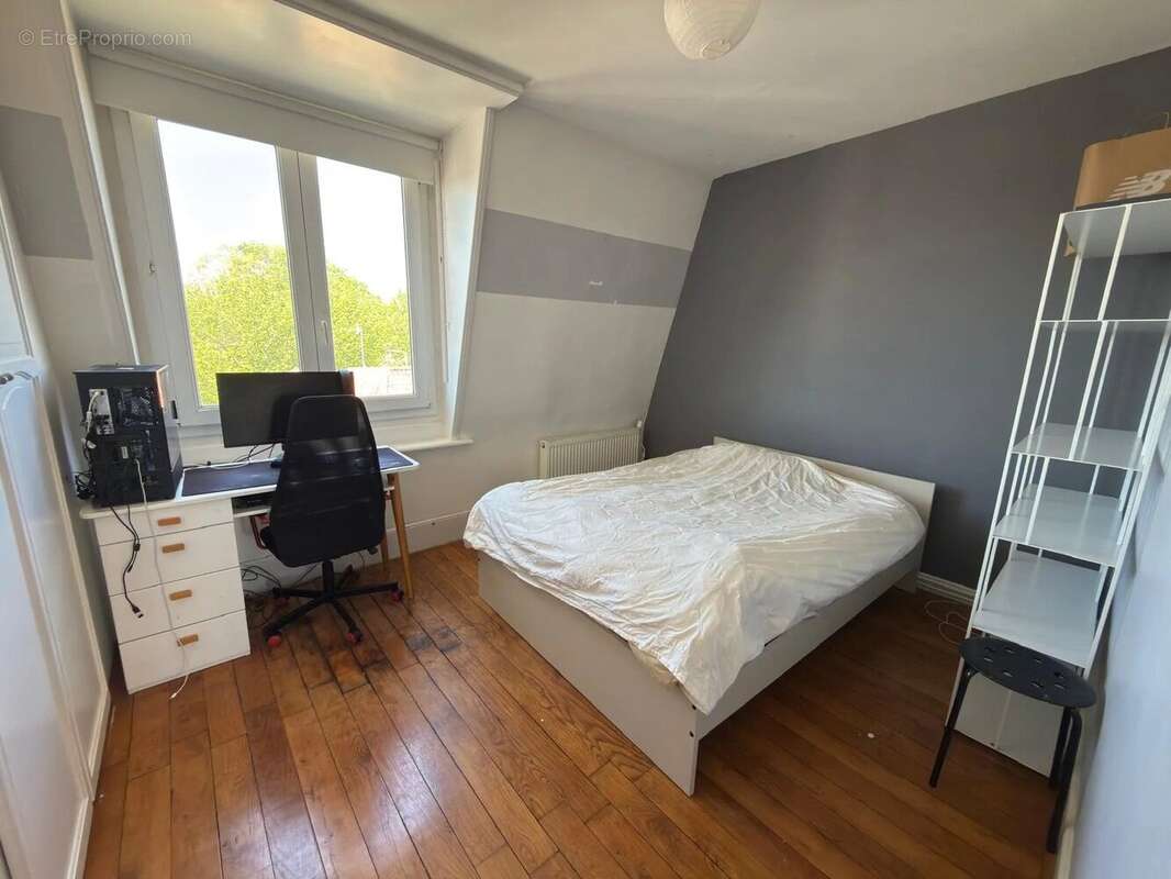 Maison à CROIX