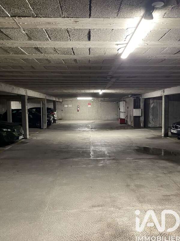 Photo 4 - Parking à QUIMPER