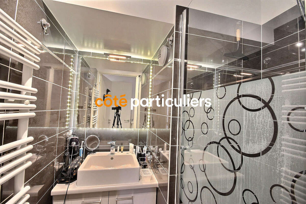 Appartement à CHATILLON