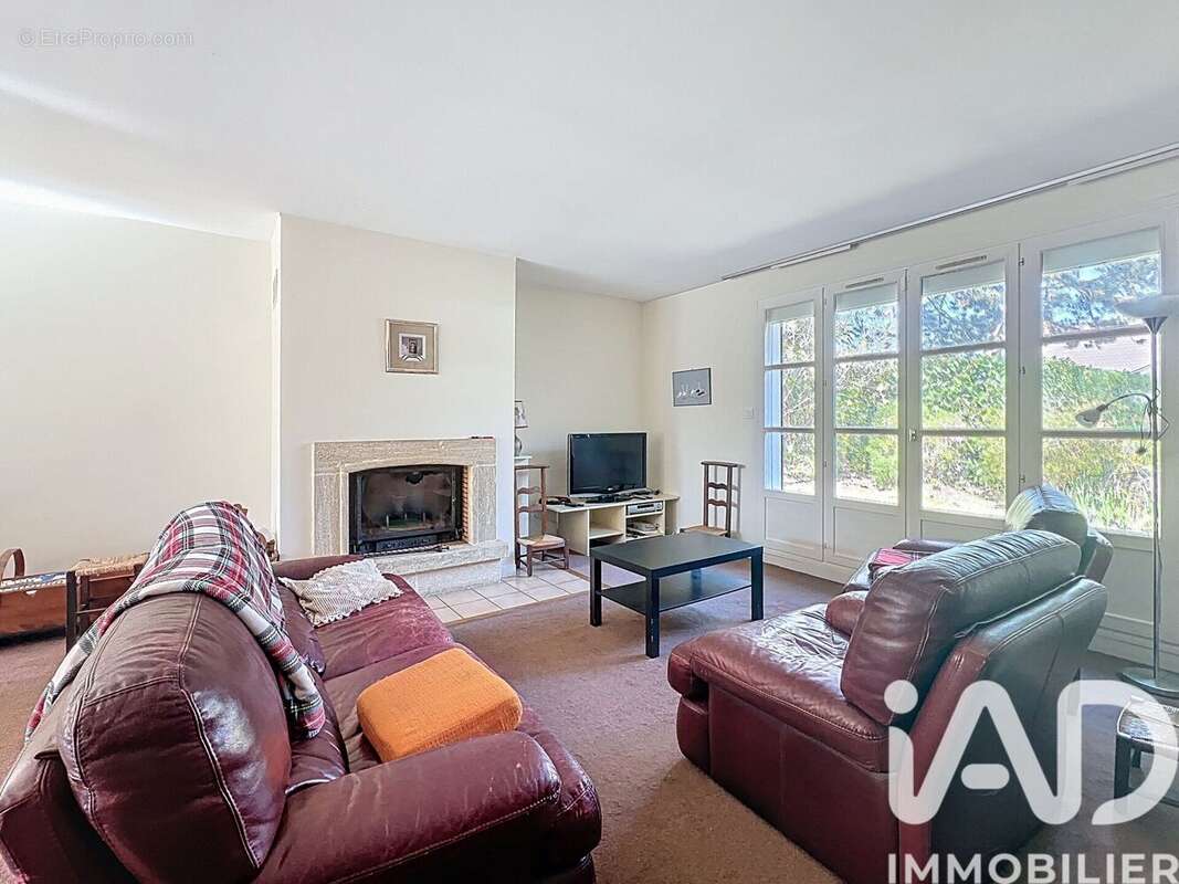 Photo 2 - Maison à VERRIERES-LE-BUISSON