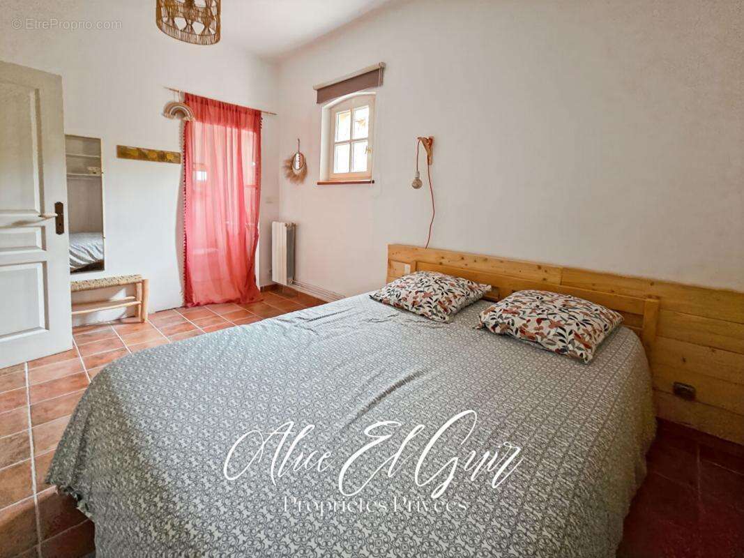 Maison Trebes 6 pièce(s) 182 m2 sur 1700 m² - photo 8