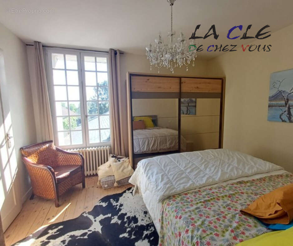 Maison à COULONGES-SUR-L'AUTIZE