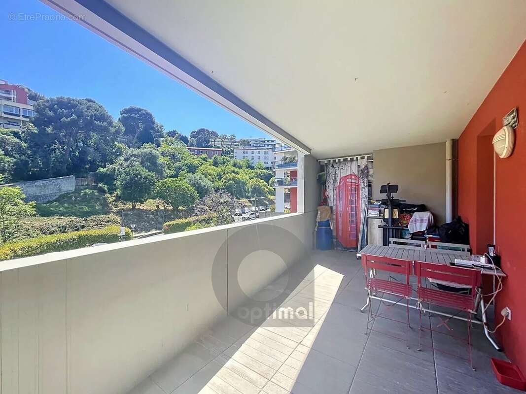Appartement à ROQUEBRUNE-CAP-MARTIN