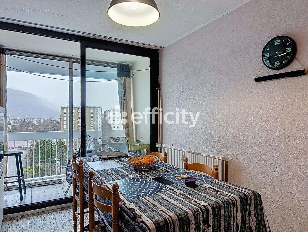 Appartement à ECHIROLLES