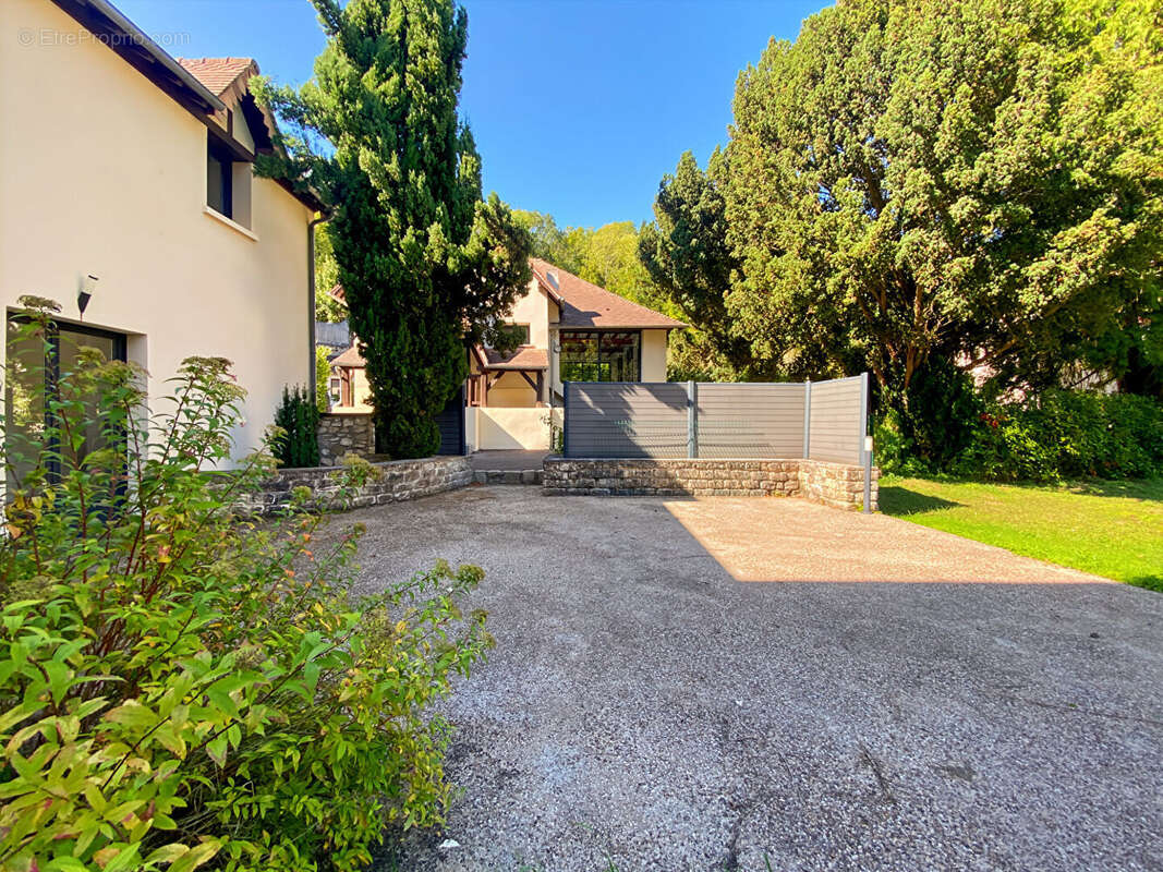 Maison à MANTES-LA-VILLE