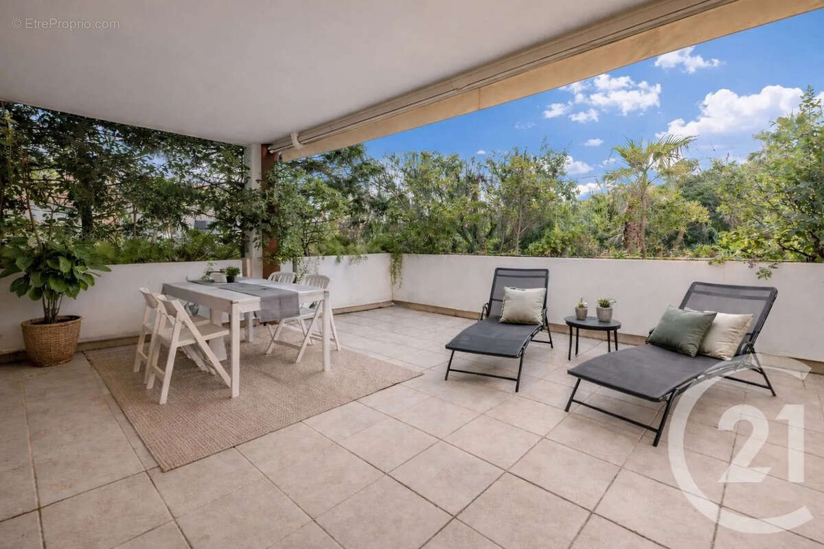 Appartement à LE LAVANDOU