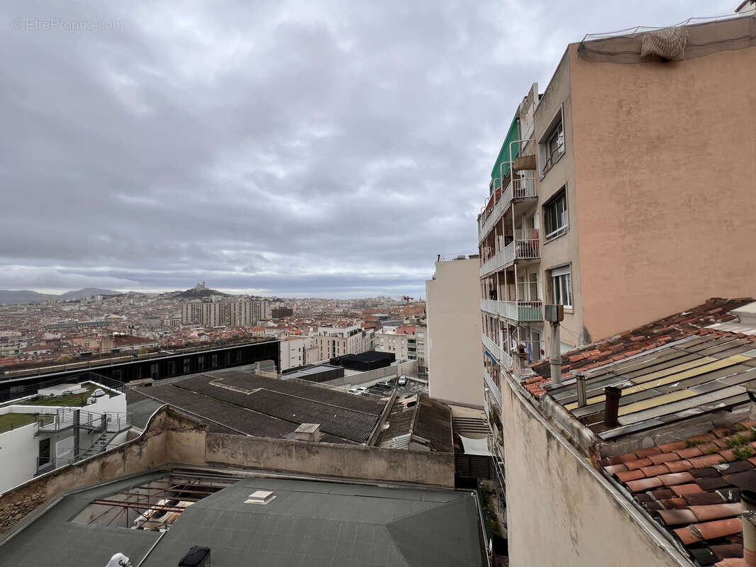Appartement à MARSEILLE-1E