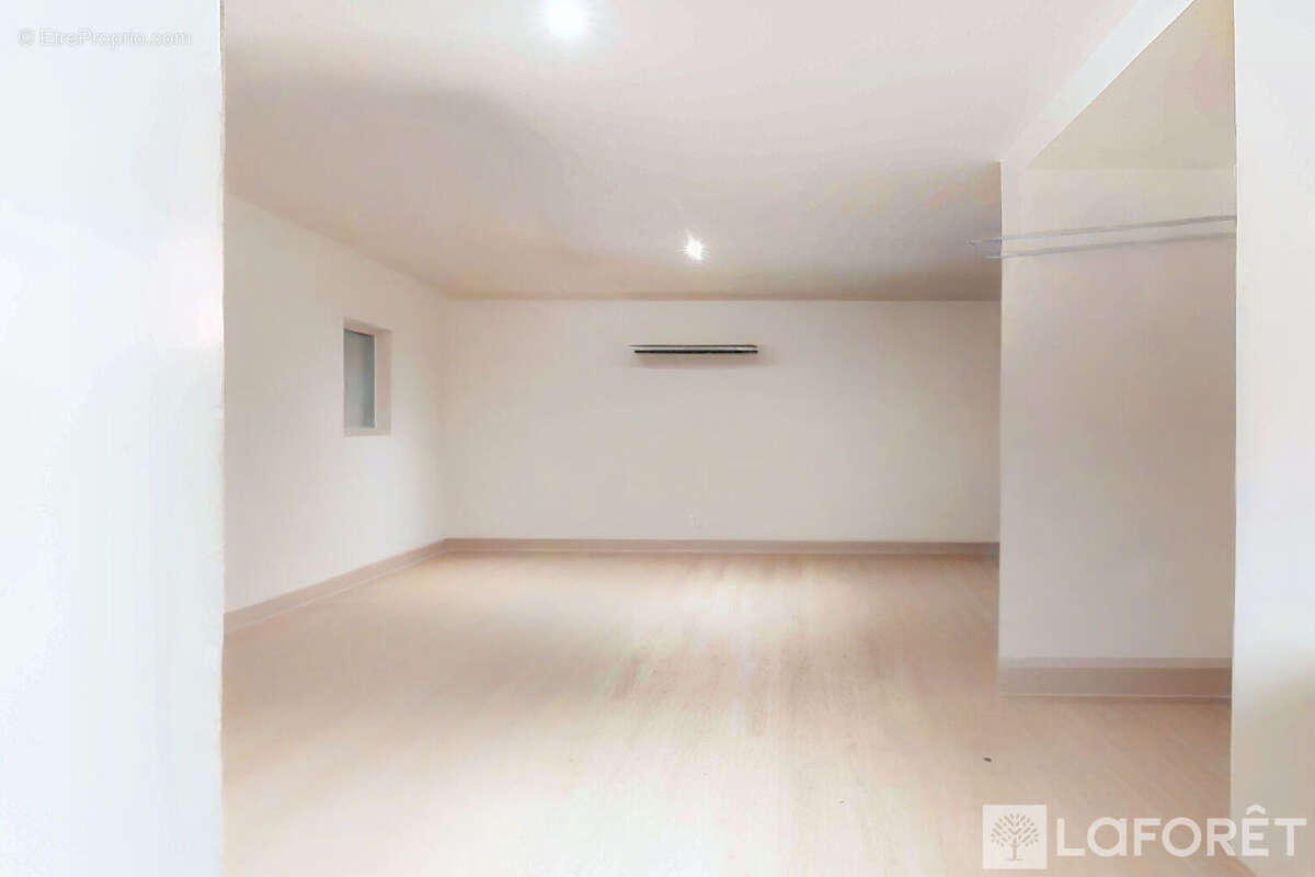 Maison Pusignan 5 pièce(s) 105.45 m2 - photo 10