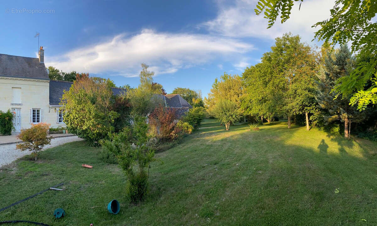 Maison à BEAUMONT-EN-VERON