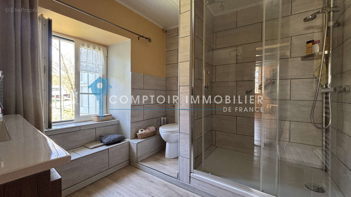 Maison à MONTFERRAT