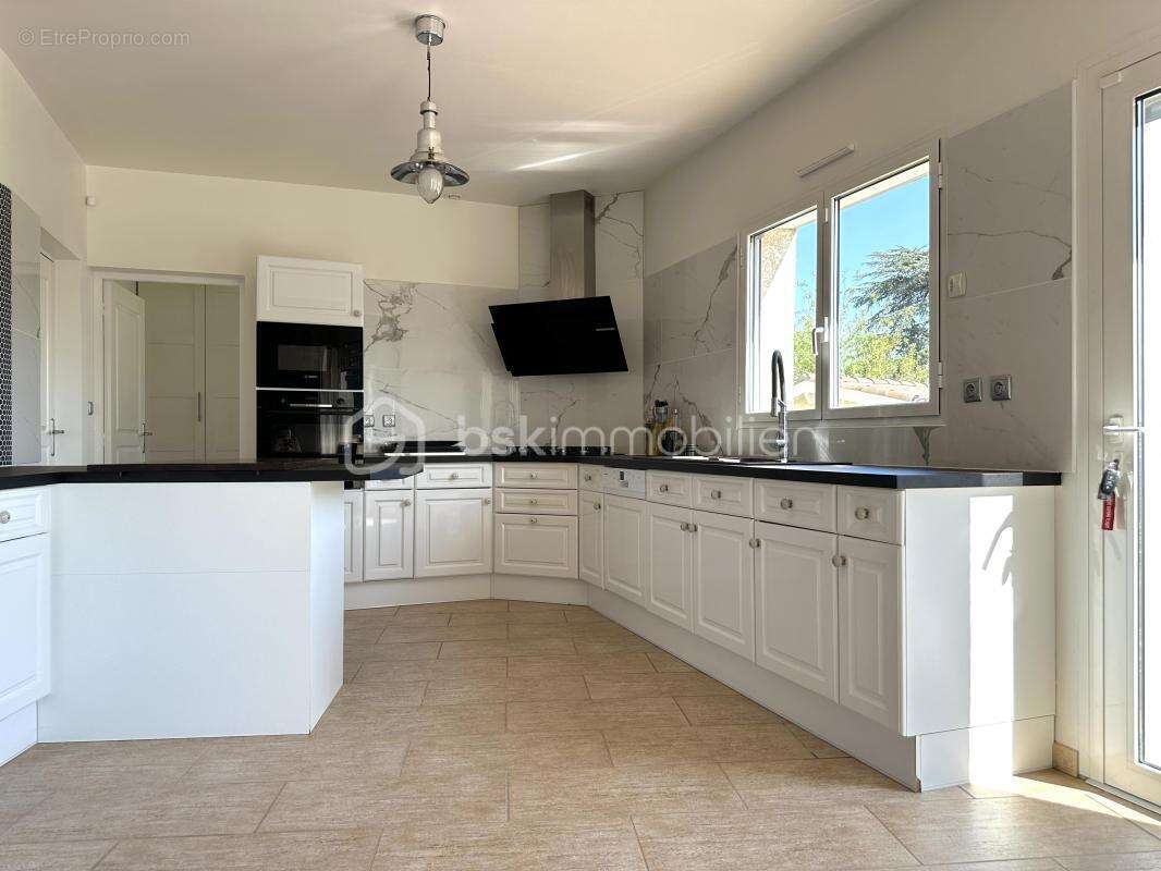 Villa d'architecte - 7 pièces 254M2 - photo 6
