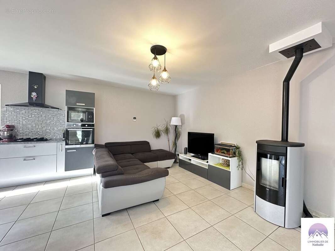 Maison à SAINT-JUST-DE-CLAIX