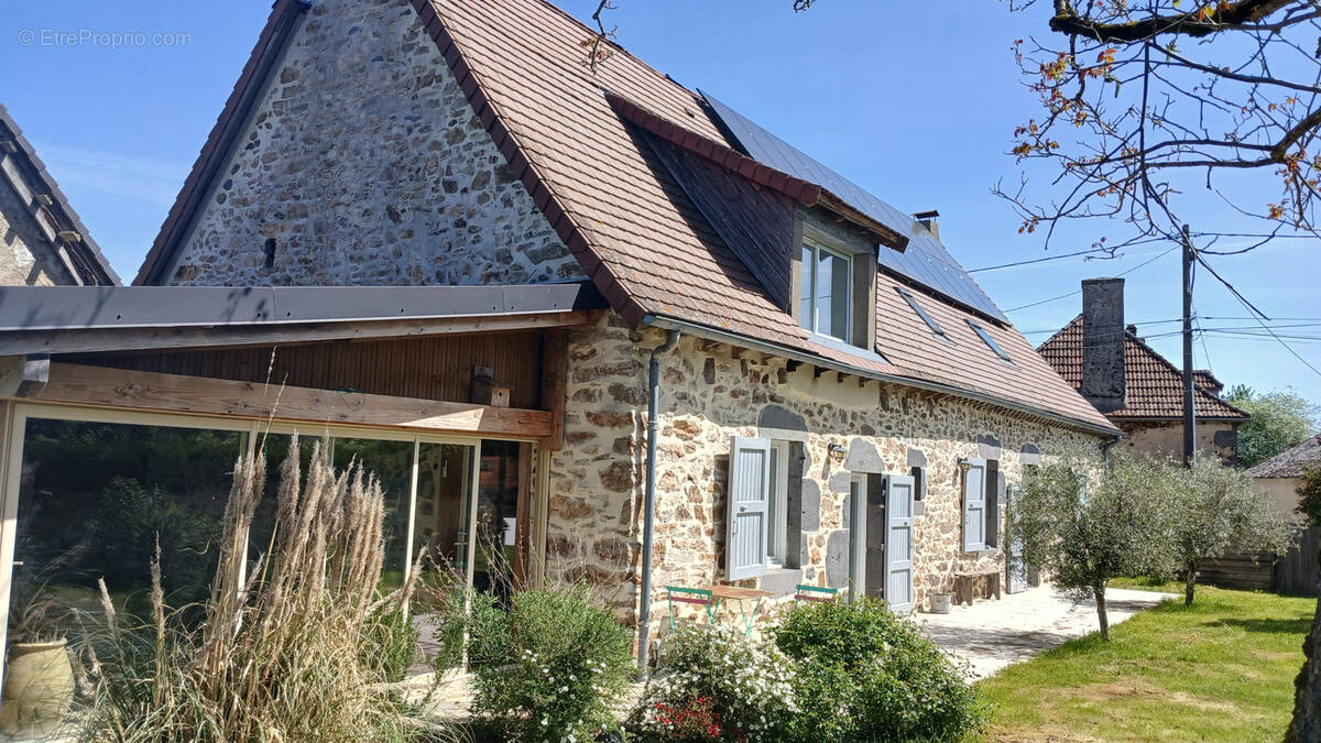 Maison à CHALVIGNAC