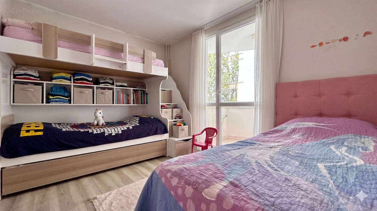 Appartement à CORBEIL-ESSONNES