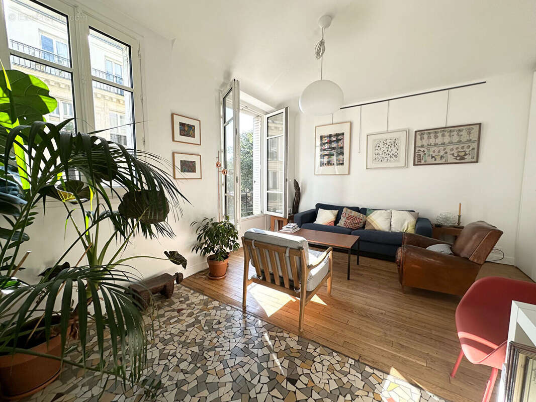 Appartement à PARIS-18E