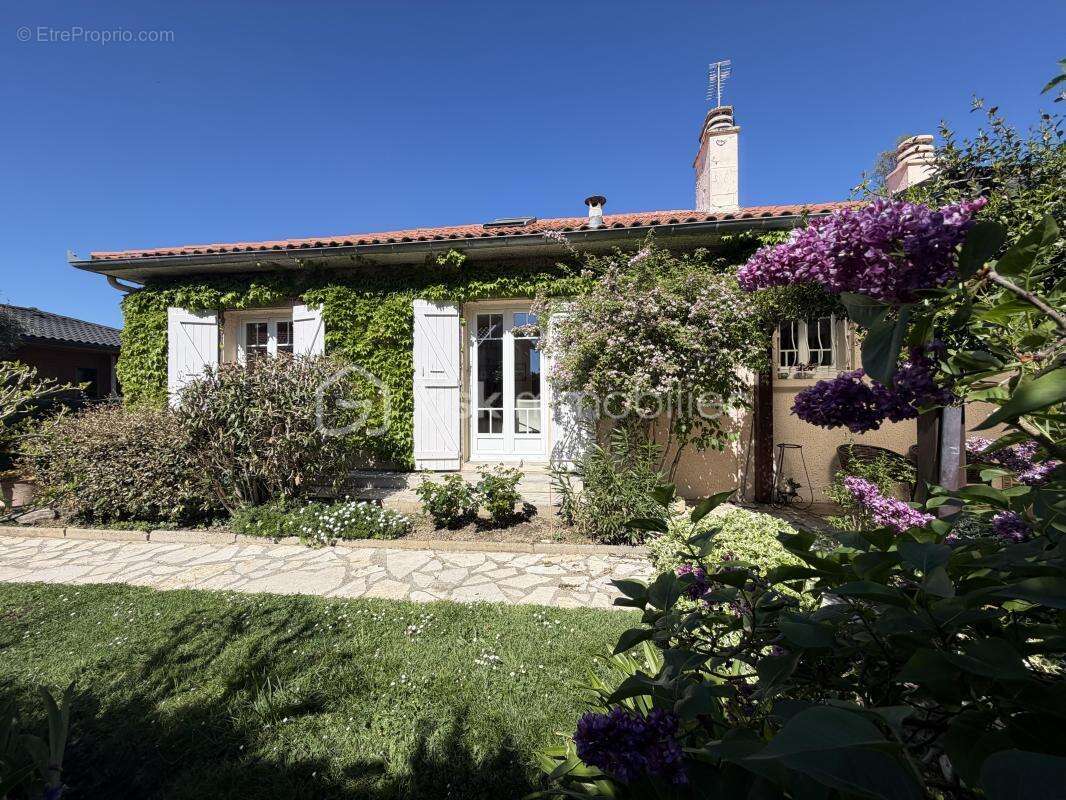 Maison à ESCALQUENS