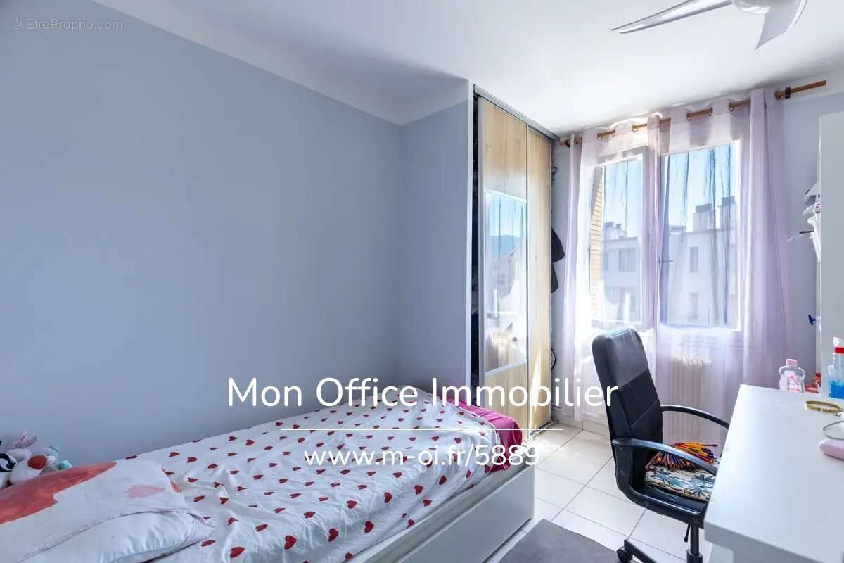 Appartement à MARSEILLE-9E