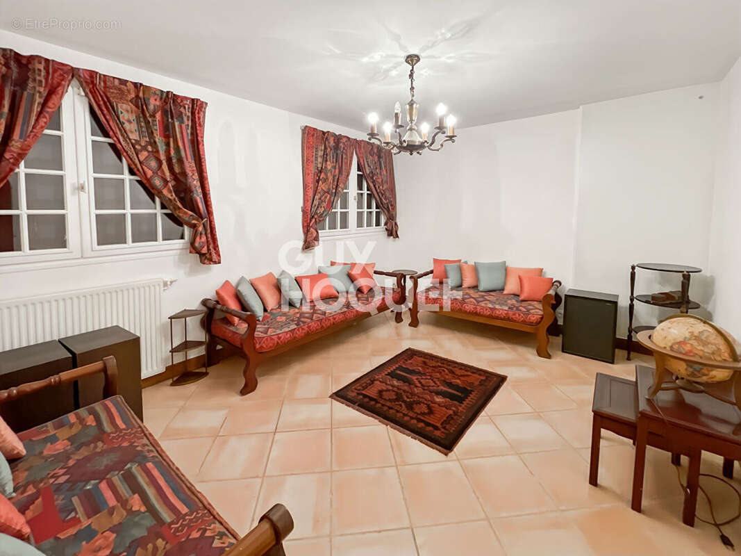 Maison à PRESLES-EN-BRIE