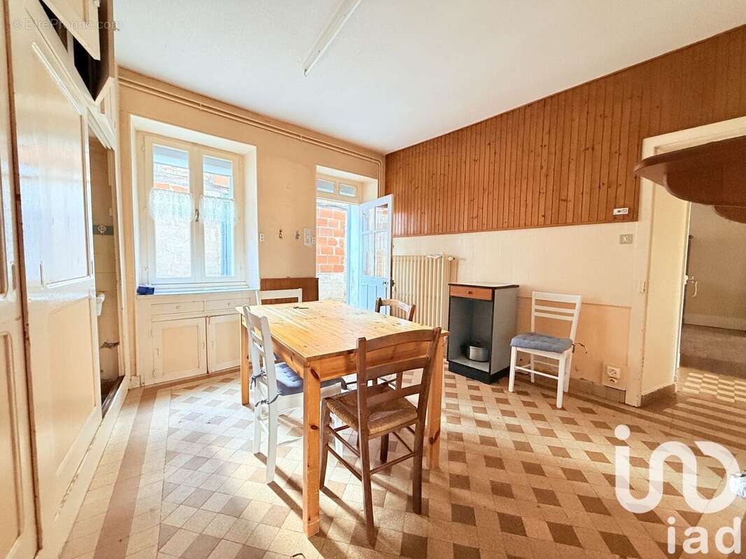 Maison 202 m² à Neuvy-Grandchamp  - photo 5