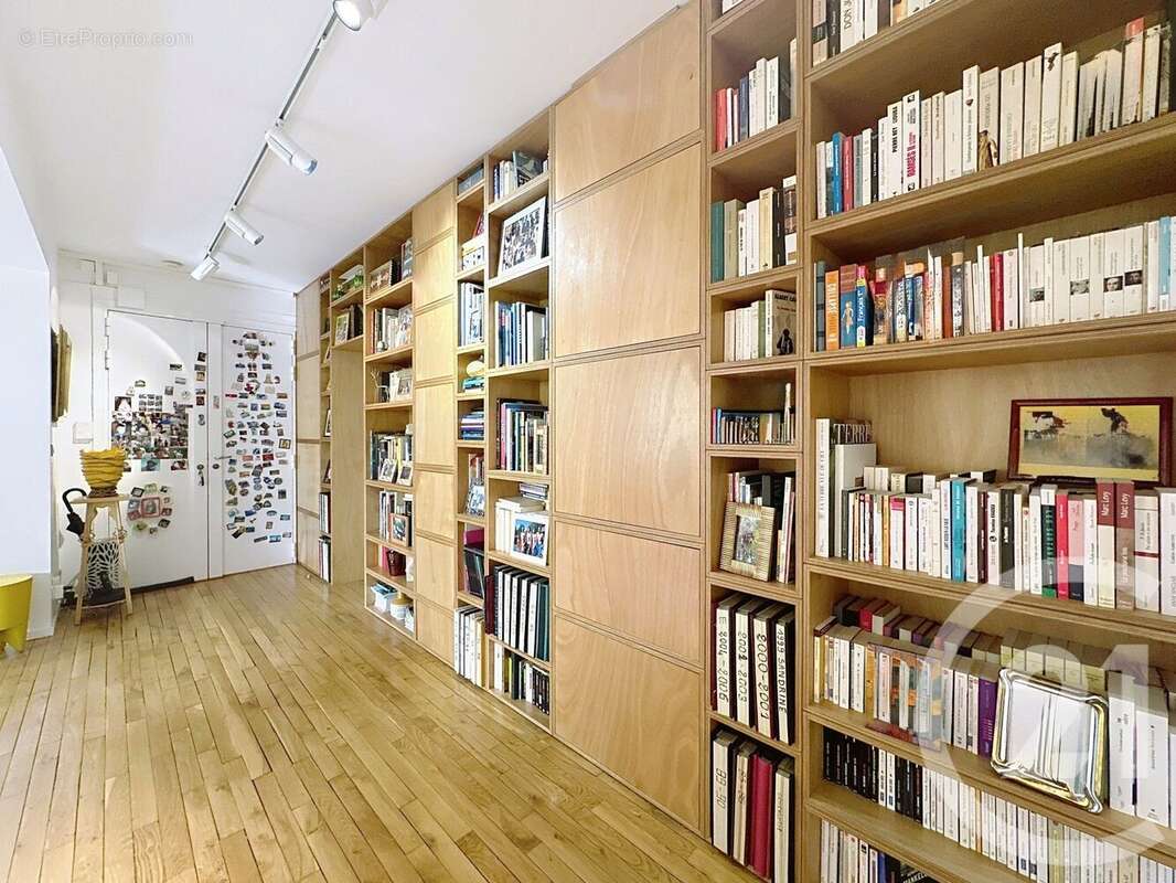 Appartement à PARIS-14E