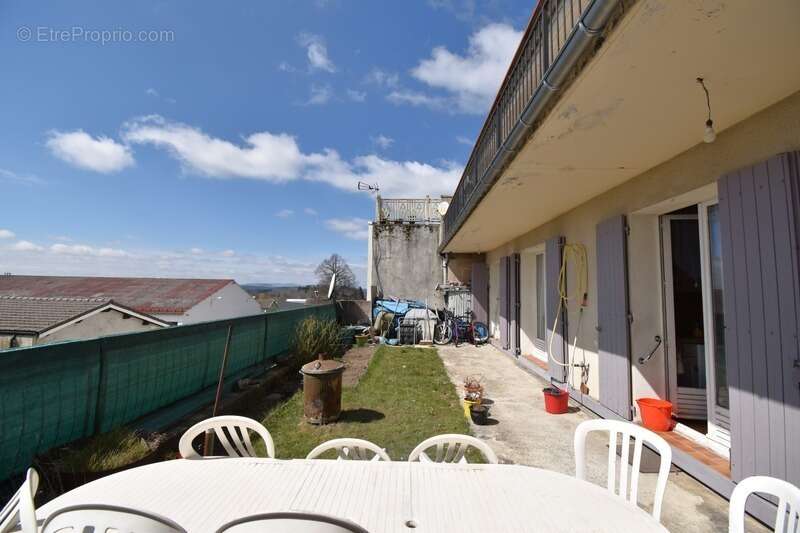 Maison à SAINT-AGREVE