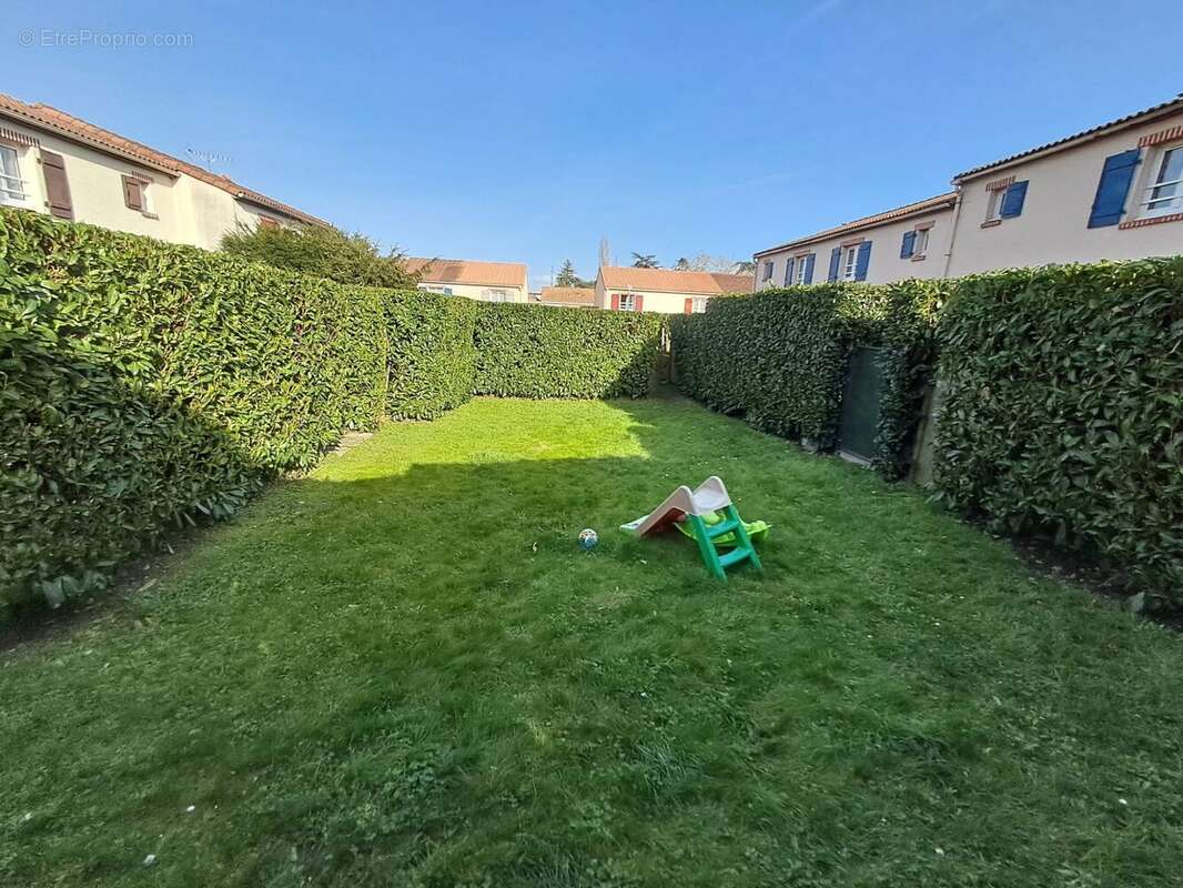 Maison à SAINT-SEBASTIEN-SUR-LOIRE