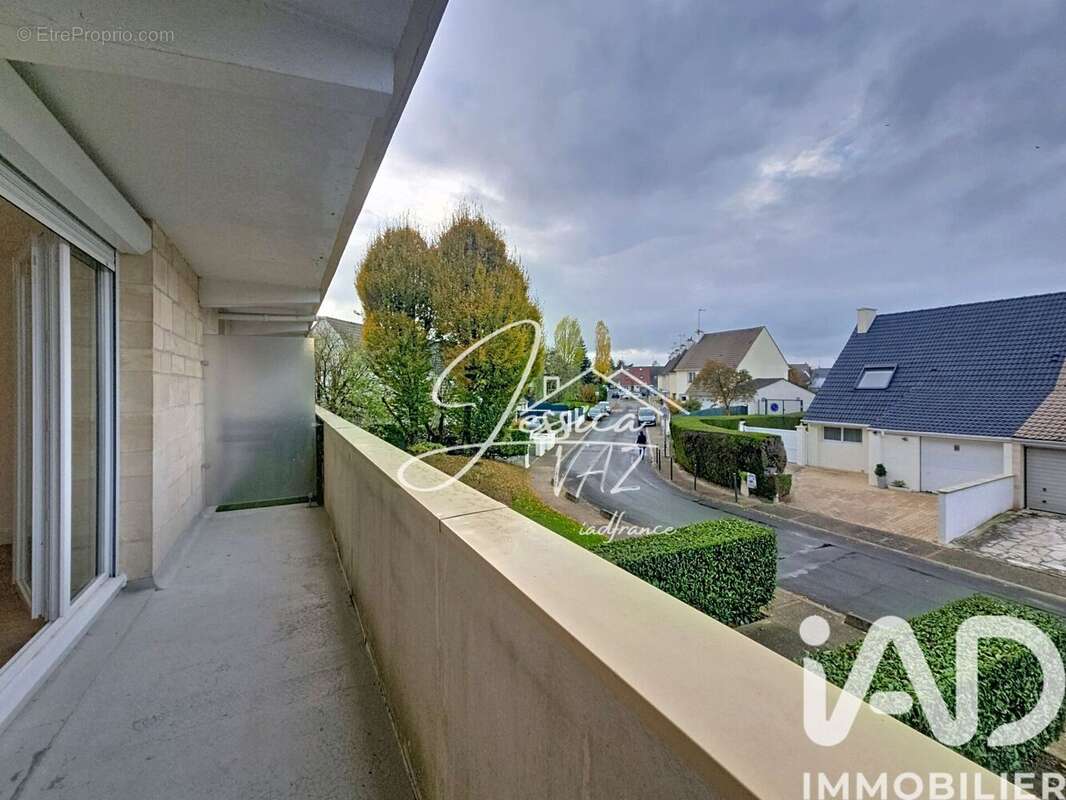 Photo 8 - Appartement à LE PLESSIS-BELLEVILLE