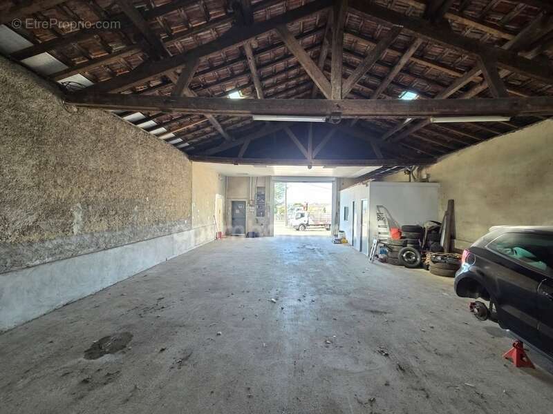 A VENDRE!!! ensemble de rapport déjà loué comprenant un entrepôt et un studio - photo 23
