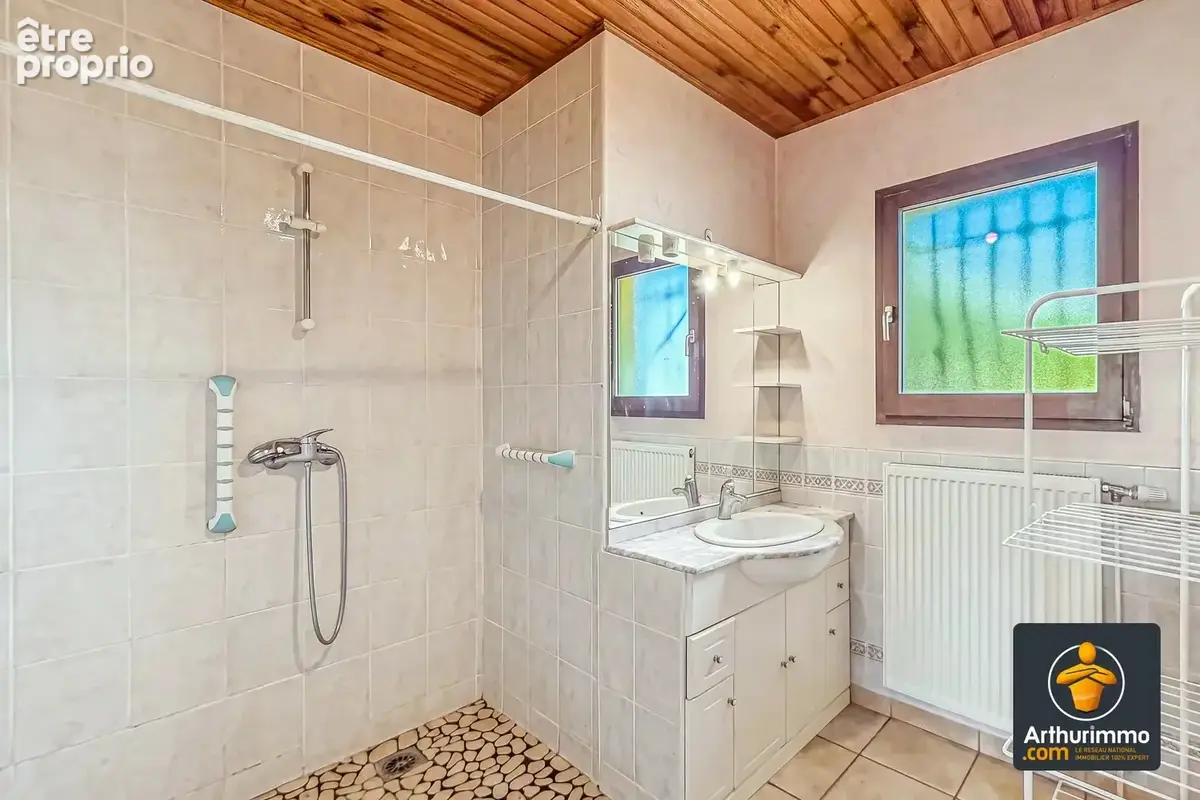 SAINT-VICTOR – Maison familiale avec sous-sol complet, grand terrain de 5 588 m² et aucun vis-à-vis - photo 20
