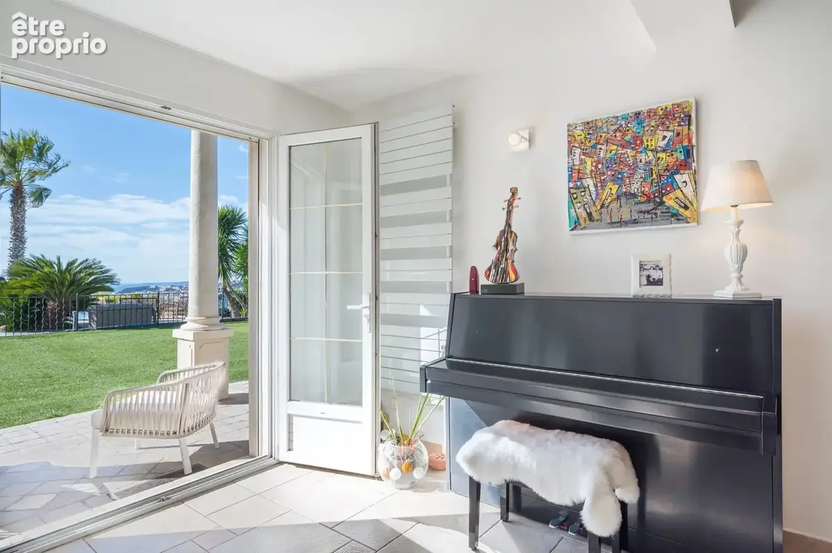 Magnifique propriété avec vue à 360° - Piscine - Jardin + 2 appartements annexes en option - photo 14