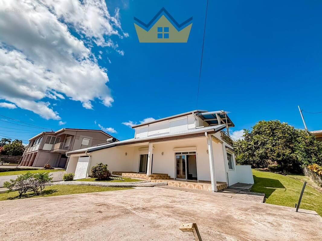 Maison à SCHOELCHER