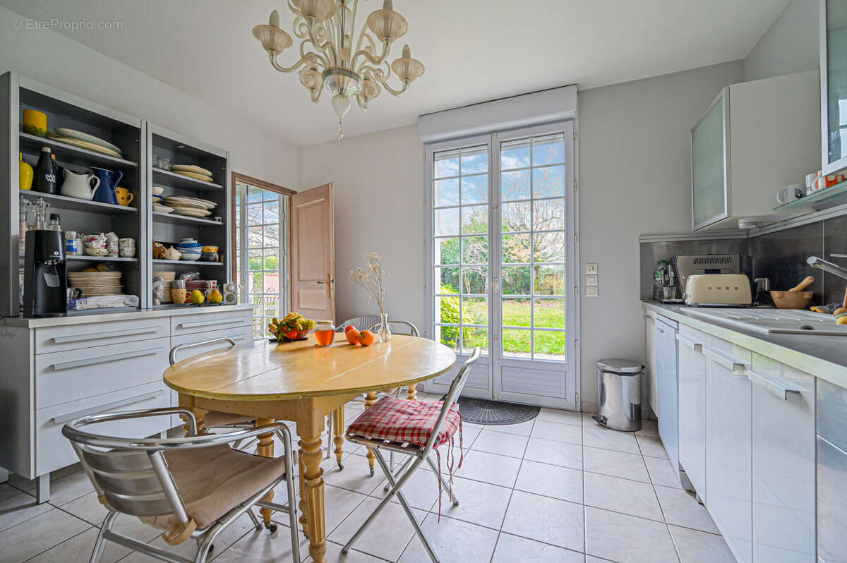 Maison à SAINT-MAUR-DES-FOSSES