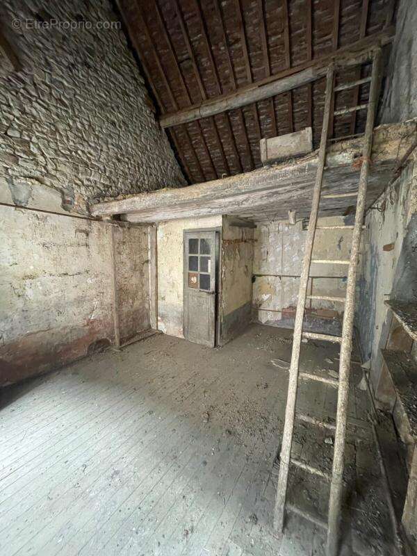 Maison à MOULINS-LA-MARCHE