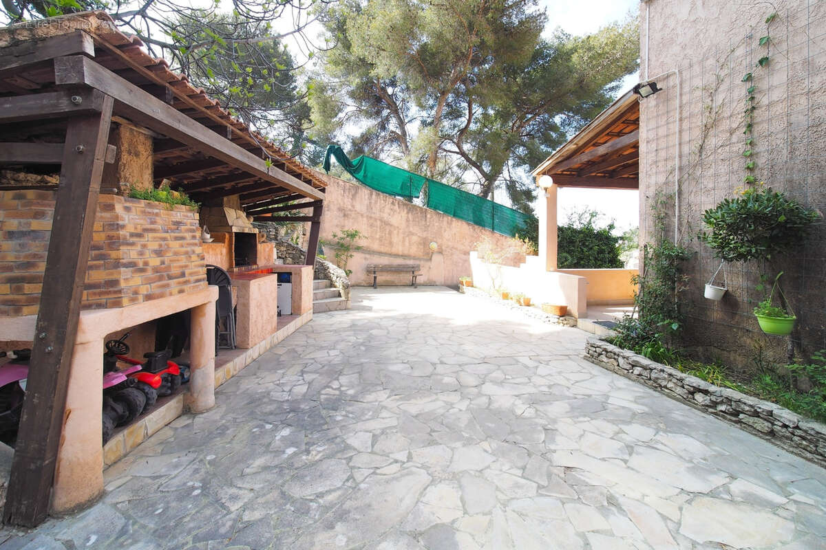 Maison à MARSEILLE-15E