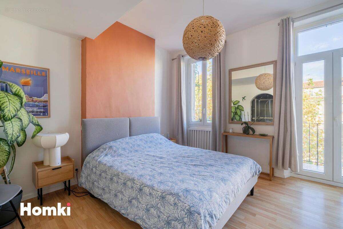 Appartement à MARSEILLE-6E